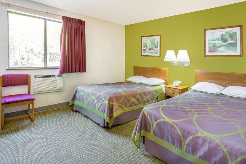 Hotel Super 8 By Wyndham Richmond/Chamberlayne Rd Esterno foto