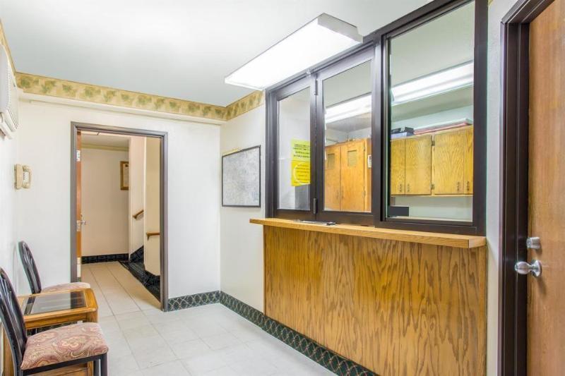 Hotel Super 8 By Wyndham Richmond/Chamberlayne Rd Esterno foto