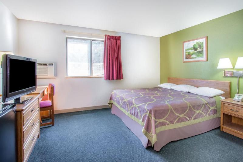 Hotel Super 8 By Wyndham Richmond/Chamberlayne Rd Esterno foto