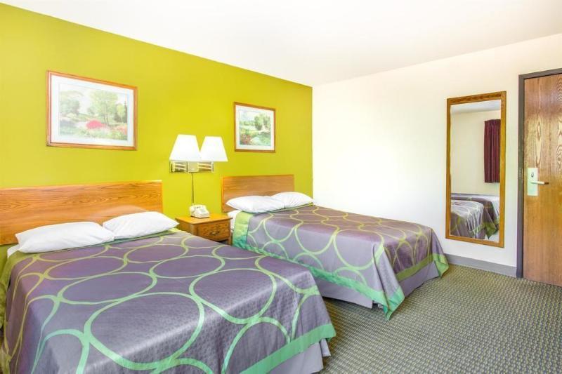 Hotel Super 8 By Wyndham Richmond/Chamberlayne Rd Esterno foto