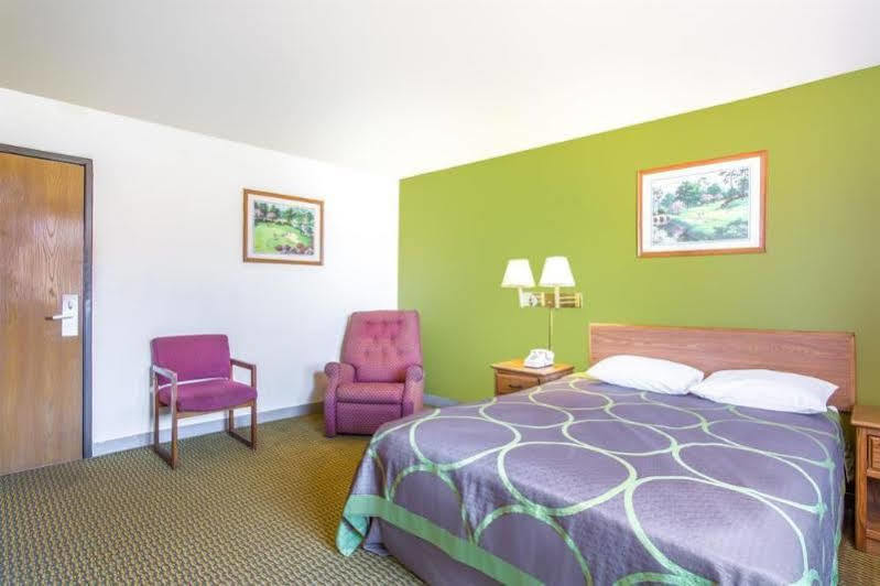 Hotel Super 8 By Wyndham Richmond/Chamberlayne Rd Esterno foto